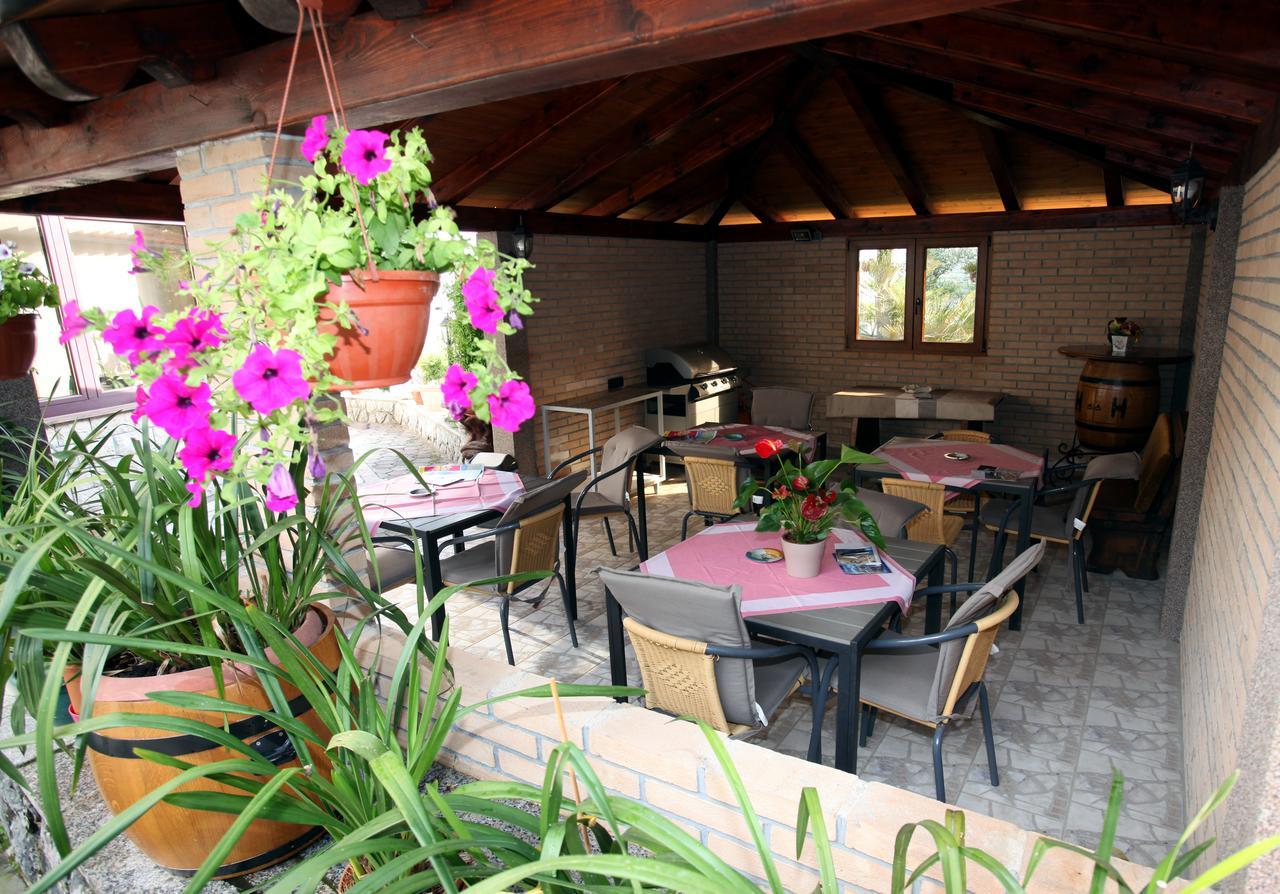 Rooms Marija ริเยกา ภายนอก รูปภาพ